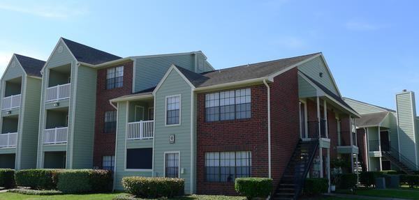 110 Lake Rd #C2 - Photo 2 of 9