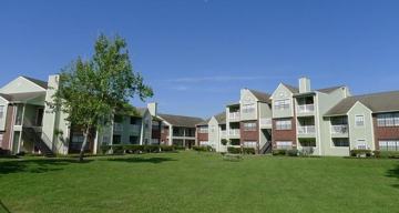 featured image of 110 Lake Rd #B3