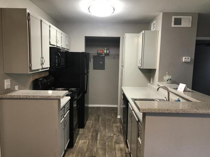 110 Lake Rd #A1 - Photo 5 of 8