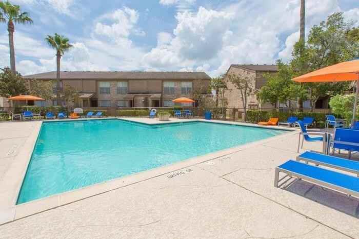 10925 Beamer Rd #B1 - Photo 2 of 12