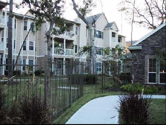 5000 Watkins Way #B3 - Photo 3 of 15