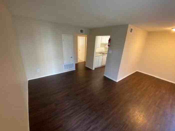 10901 Telephone Rd #E1 - Photo 7 of 20