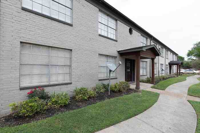 1515 Campbell Rd #C2 - Photo 7 of 47