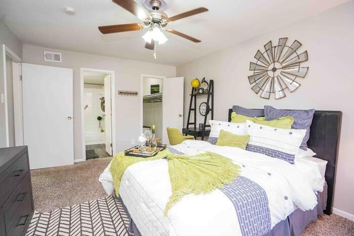 9999 Kempwood Dr #C1 - Photo 7 of 10