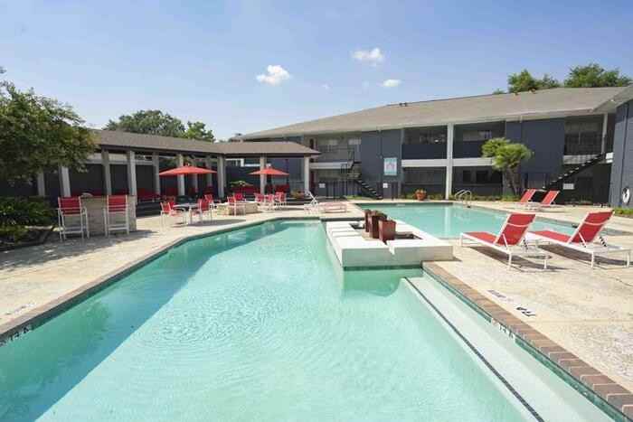 9999 Kempwood Dr #B1 - Photo 4 of 10