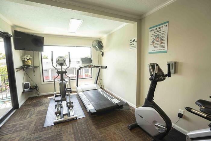 9999 Kempwood Dr #B1 - Photo 5 of 10