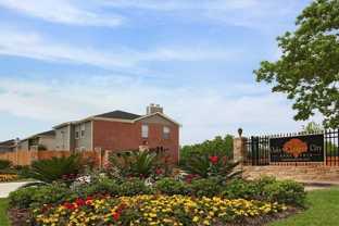 305 Hobbs Rd #C5 - Photo 1 of 1