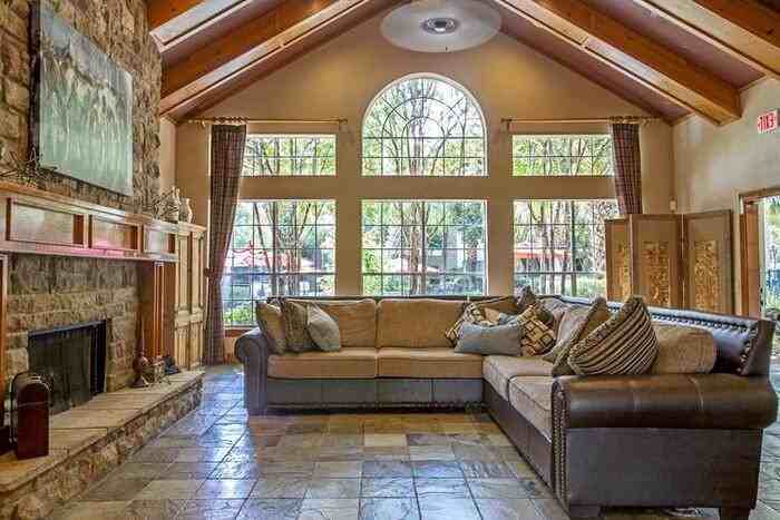 799 Normandy St #B1 - Photo 4 of 10