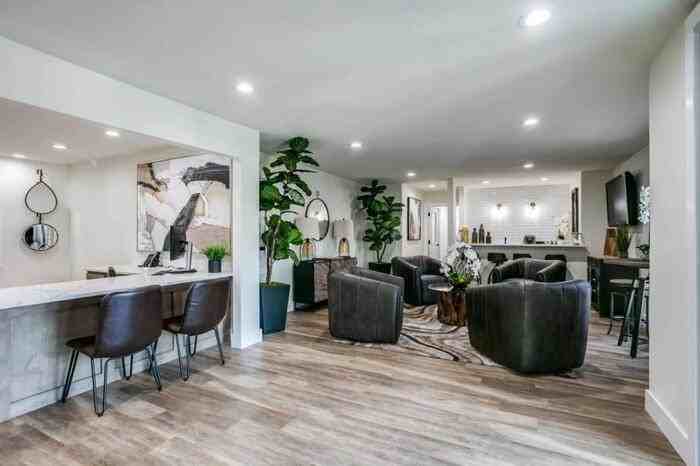 6830 Champions Plaza Dr #C2 - Photo 7 of 21