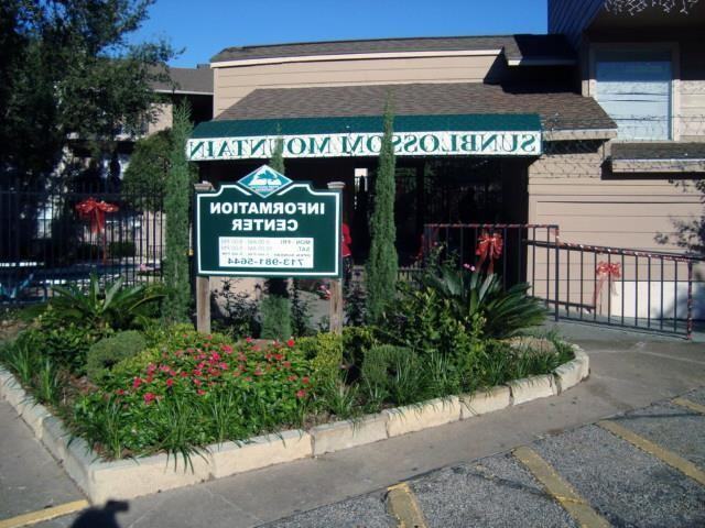 5909 Ranchester Dr #B1 - Photo 6 of 12