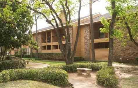 13725 Cambury Dr #B1 - Photo 3 of 12