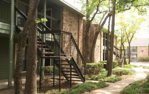 13725 Cambury Dr #B2 - Photo 2 of 13