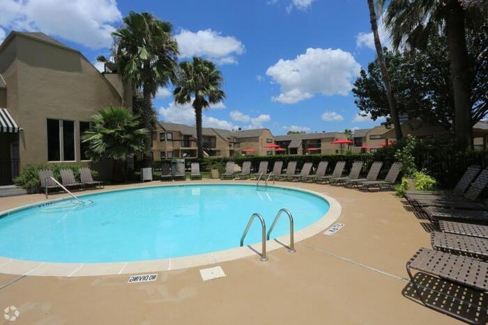 2900 S Gessner Rd #A1 - Photo 4 of 17