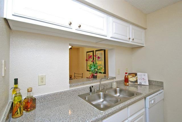 1202 Seagler Rd #B1 - Photo 7 of 12