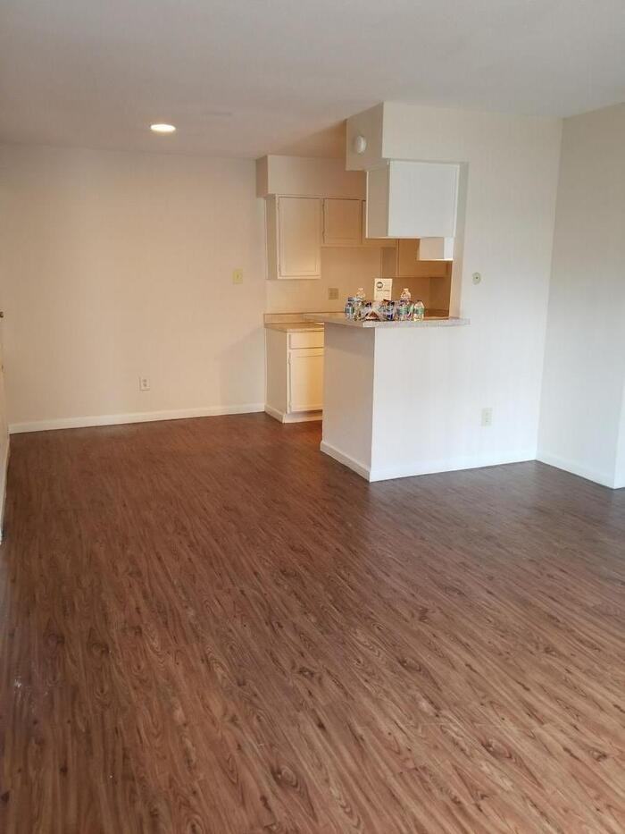 6425 Bankside Dr #D1 - Photo 4 of 11