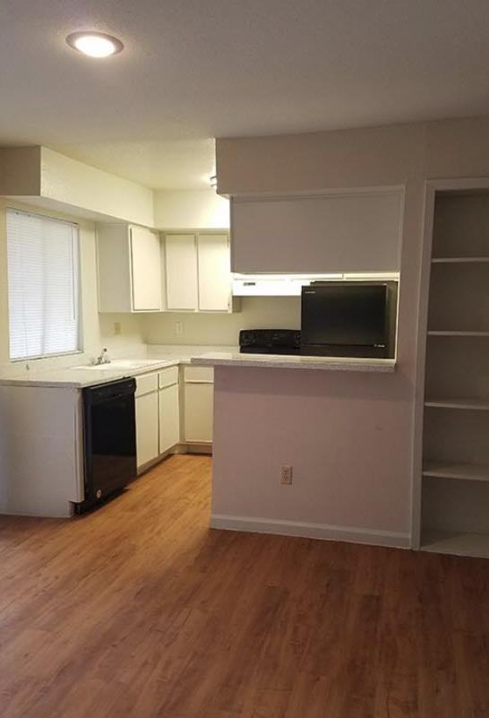 6425 Bankside Dr #D1 - Photo 6 of 11