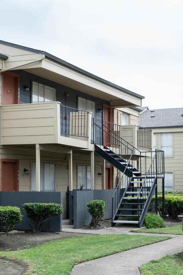 8000 W Tidwell Rd #C1