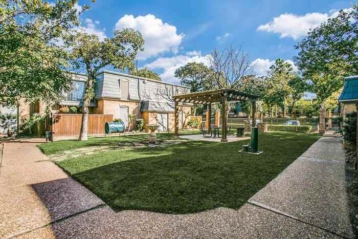 5331 Beverlyhill St #B2 - Photo 7 of 28