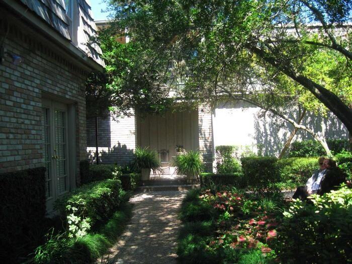 5010 Woodway Dr #B5 - Photo 5 of 14