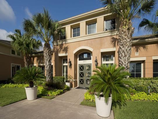 3300 Sage Rd #C1 - Photo 3 of 19