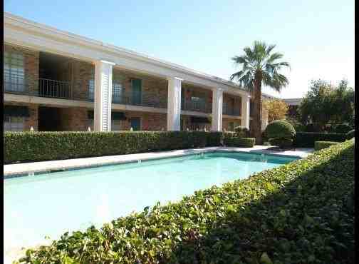 5815 Gulfton St #E2 - Photo 2 of 13