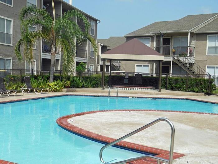 12850 Whittington Dr #B1 - Photo 4 of 13