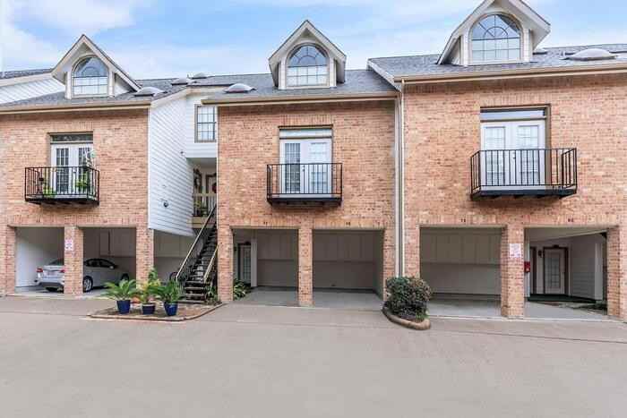 18142 S Parkview Dr #C2 - Photo 2 of 50