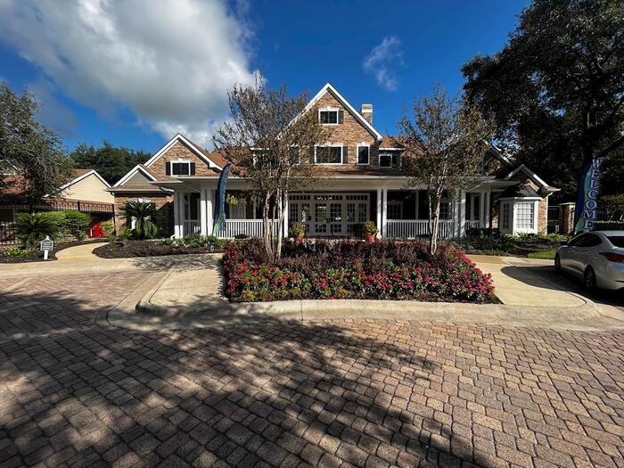 14913 Richmond Ave #B3 - Photo 4 of 21