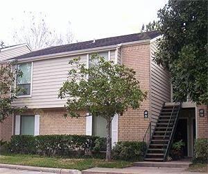 11900 Wickchester Ln #B4 - Photo 2 of 4