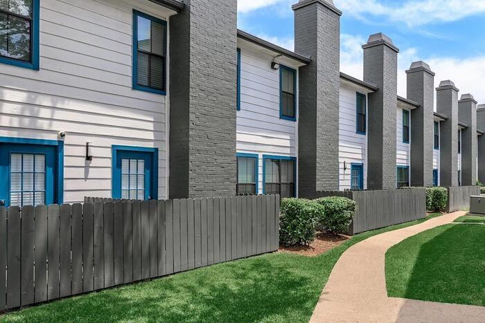 17103 Clay Rd #B1 - Photo 3 of 26