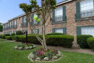 777 Bateswood Dr #D4 - Photo 1 of 1