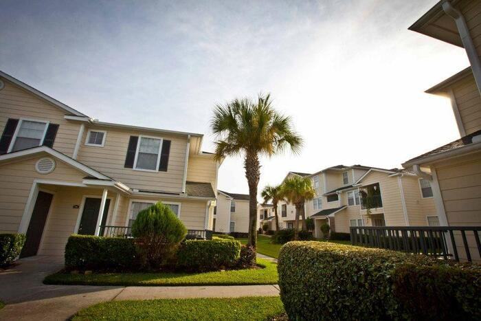 333 Normandy St #D2 - Photo 4 of 19