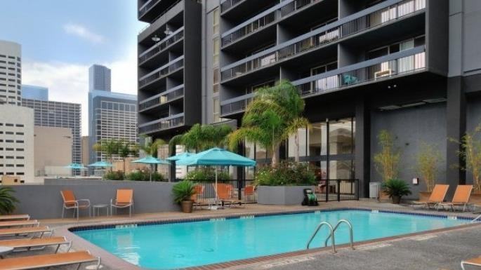 1617 Fannin St #B2 - Photo 2 of 17