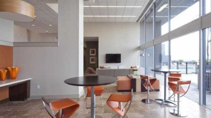 1617 Fannin St #B2 - Photo 4 of 17