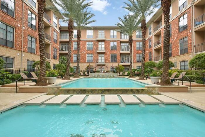 2660 Augusta Dr #C2 - Photo 5 of 28