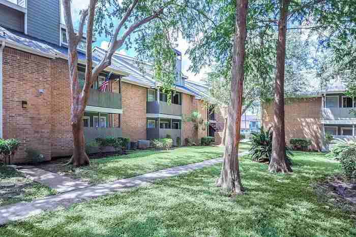 1100 Buchta Rd #B2 - Photo 3 of 19