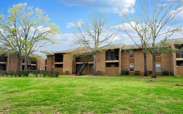 1317 Mahlmann St #B1 - Photo 2 of 10