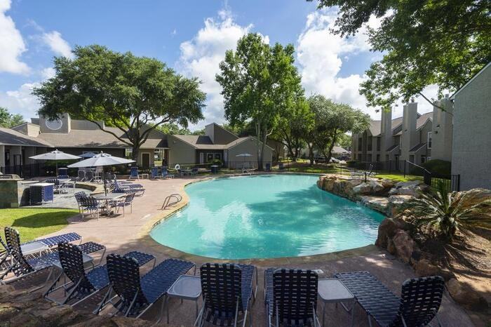 2400 Old South Dr #C4 - Photo 2 of 27