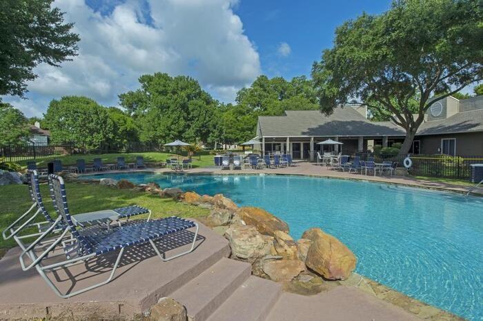 2400 Old South Dr #C4 - Photo 3 of 27