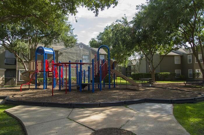 2400 Old South Dr #C4 - Photo 7 of 27