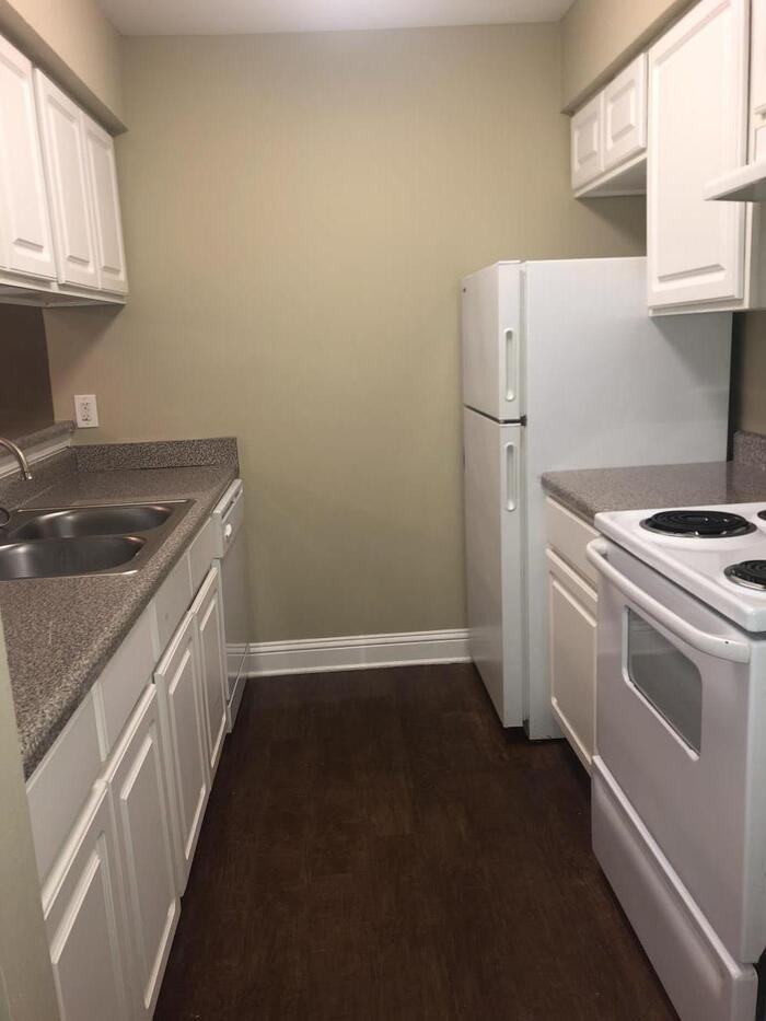 225 E X St #B1 - Photo 4 of 9