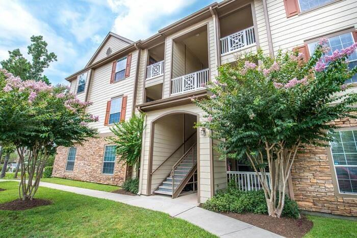 6900 Lake Woodlands Dr #D1 - Photo 2 of 31