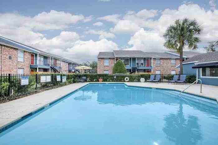 2001 Laverne St #C1 - Photo 3 of 11