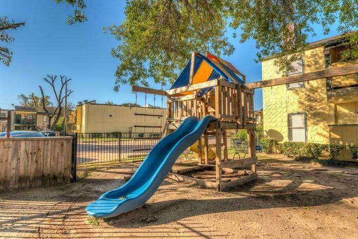 7835 Grow Ln #C2 - Photo 4 of 15