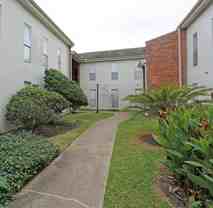 2929 Crossview Dr #C2 - Photo 1 of 1