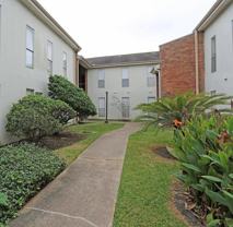 2929 Crossview Dr #C4 - Photo 1 of 1