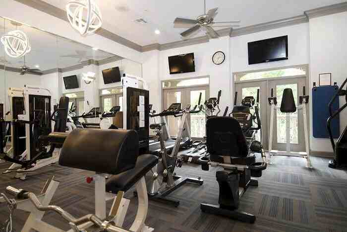 99 N Post Oak Ln #C2 - Photo 7 of 12