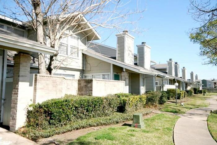 12247 Sunset Meadow Ln #B2 - Photo 2 of 13