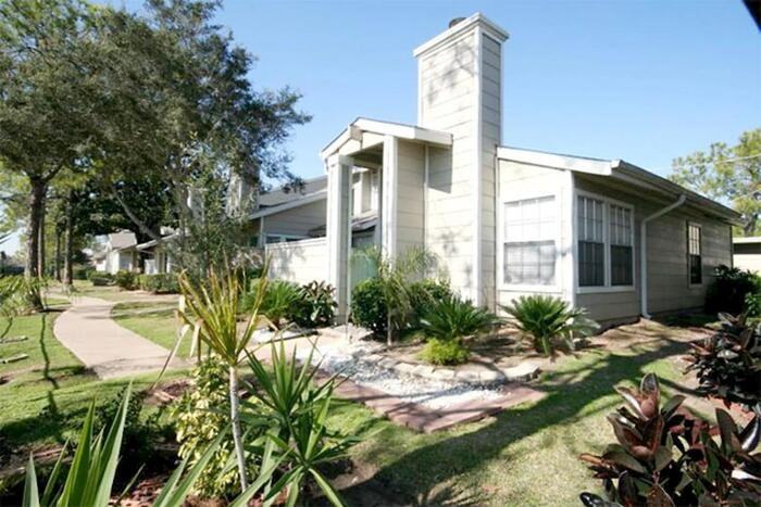 12247 Sunset Meadow Ln #B2 - Photo 3 of 13