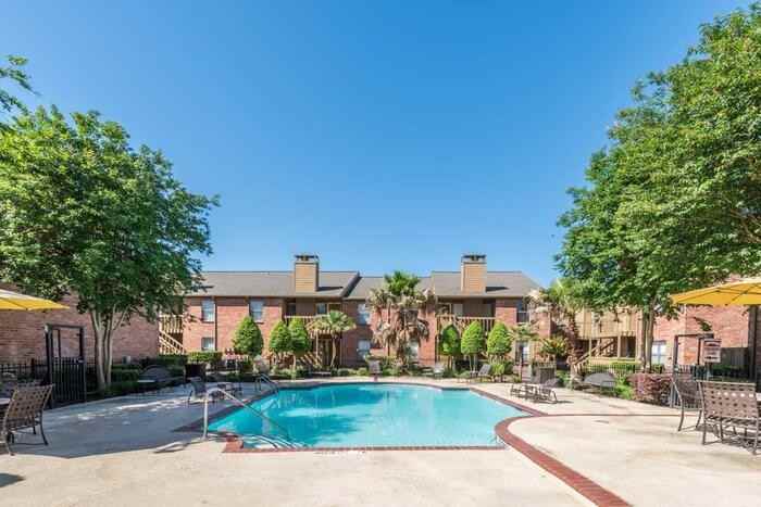 10750 Westbrae Pkwy #B2 - Photo 2 of 12